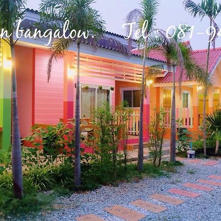 Thippawan Bungalow シーチャン島 エクステリア 写真