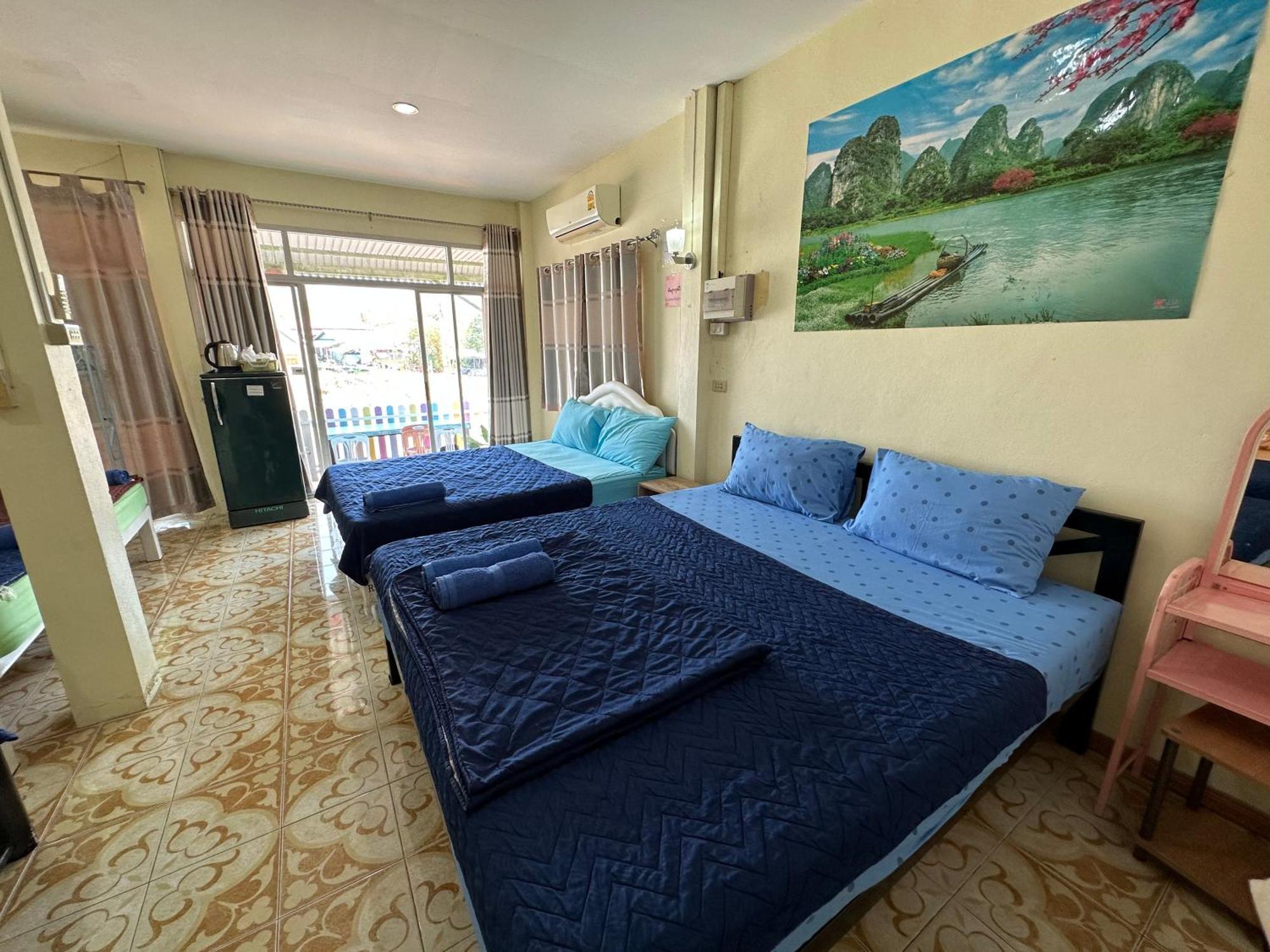 Thippawan Bungalow シーチャン島 エクステリア 写真