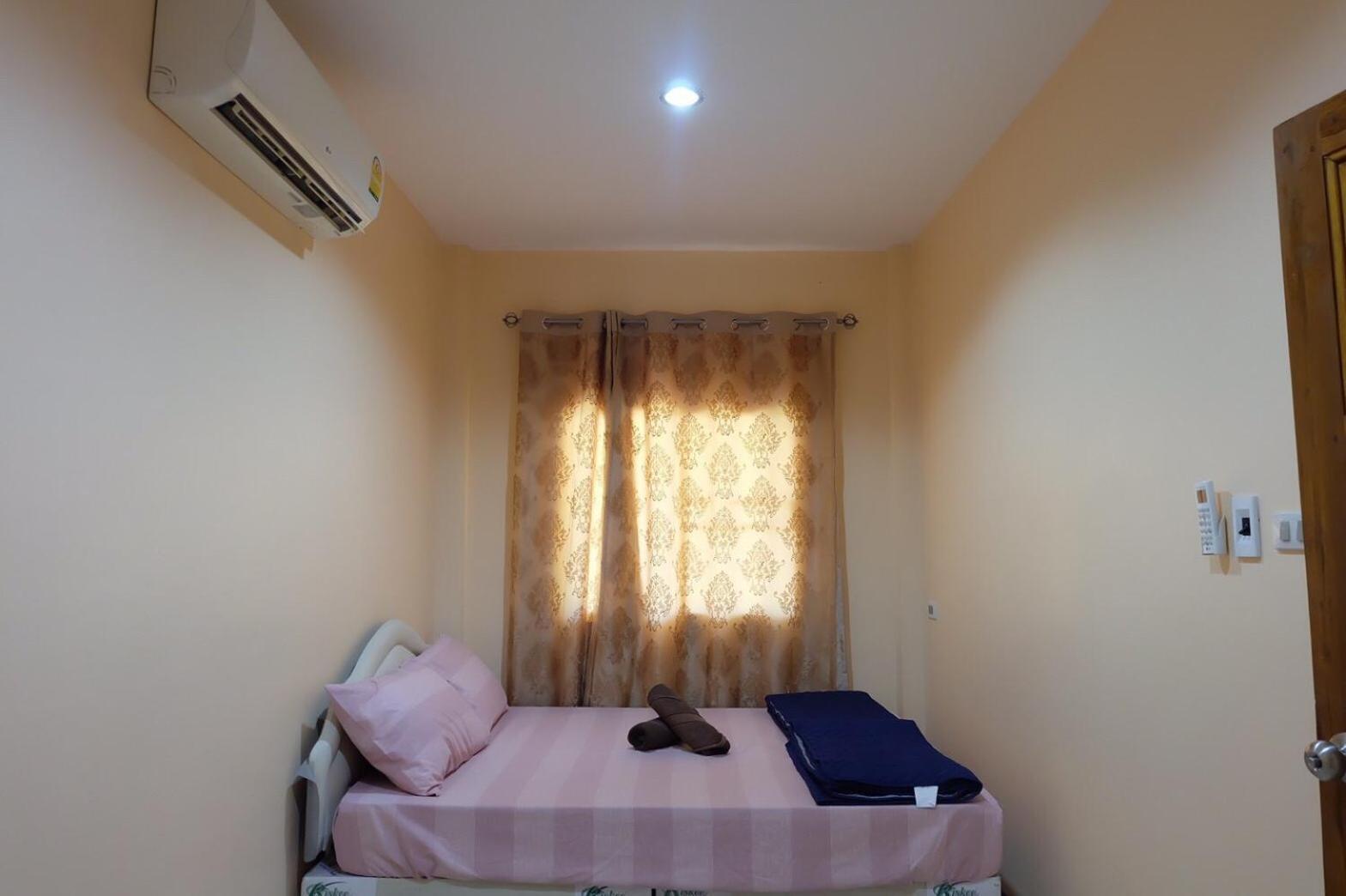 Thippawan Bungalow シーチャン島 エクステリア 写真