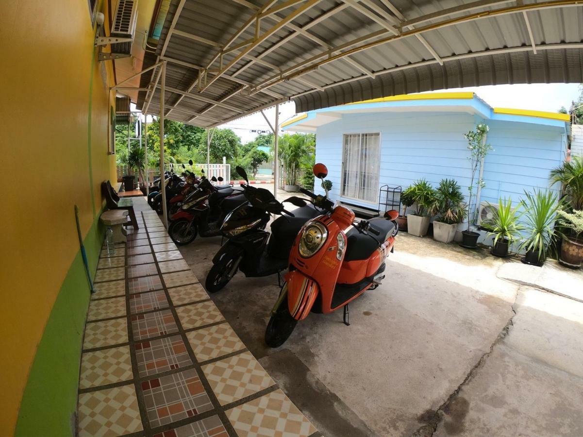 Thippawan Bungalow シーチャン島 エクステリア 写真