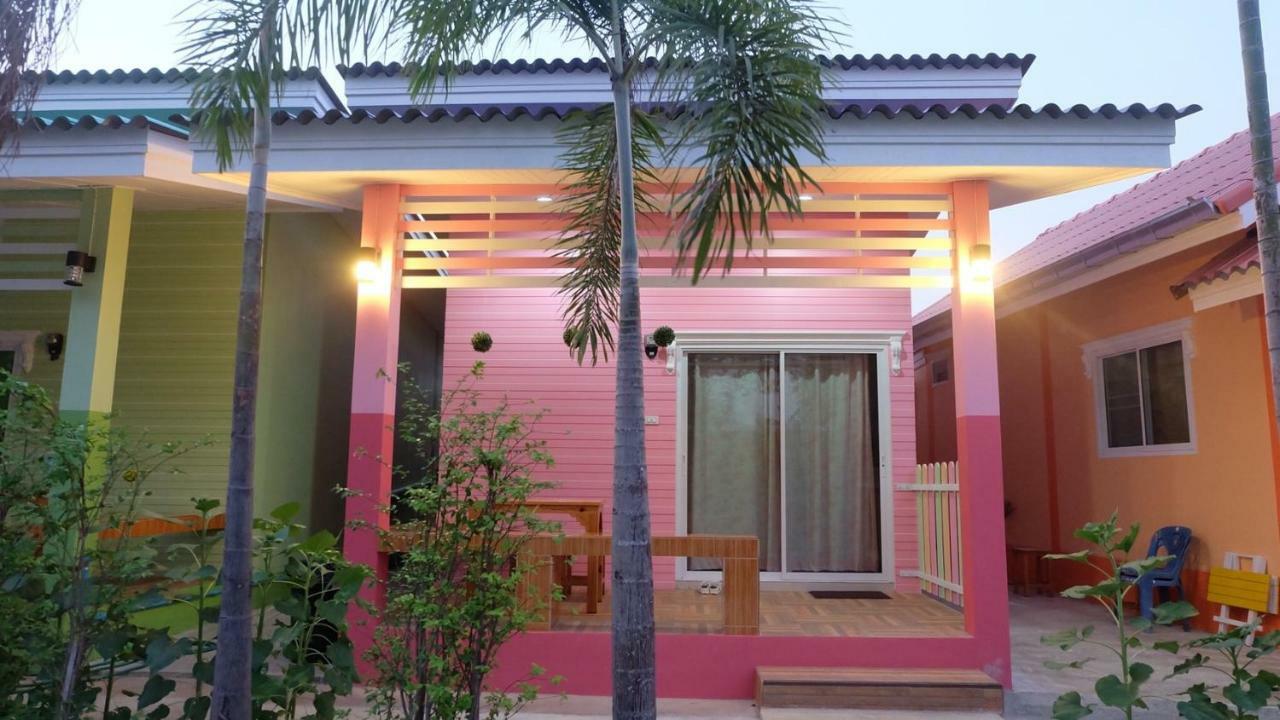 Thippawan Bungalow シーチャン島 エクステリア 写真